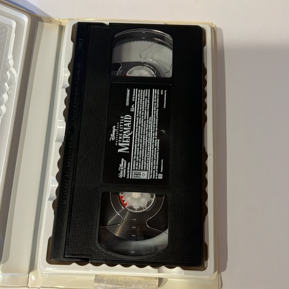 Disneys Masterpiece The Little Mermaid VHS - Picture 3 of 3